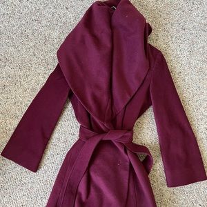 T tahari wrap coat with oversized collar